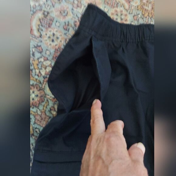 NWT Calvin Klein Shorts Multiple Pockets  BLACK SHORTS Size 2XL - Picture 3 of 9